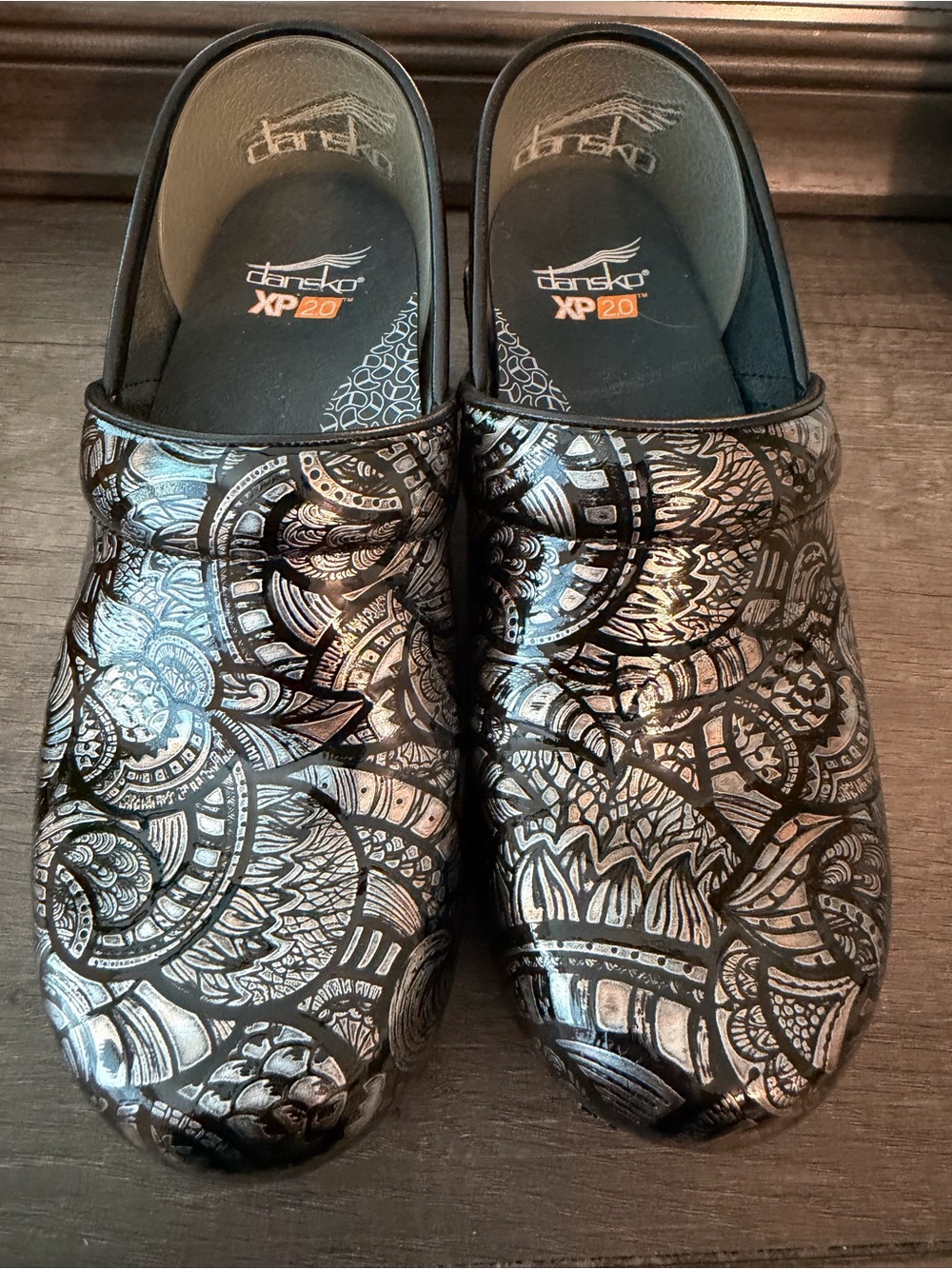 Dansko XP 2.0 in Fossilized Black Metallic Patterned Clogs